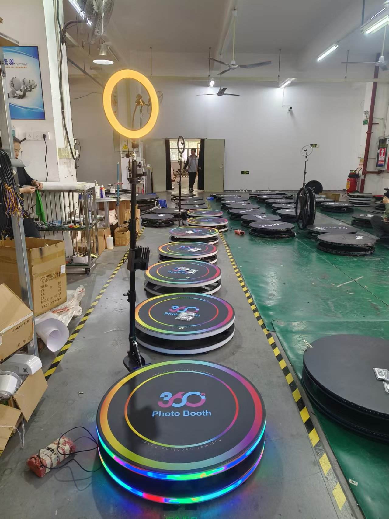 บูธถ่ายรูปกล้อง 360 อัตโนมัติ